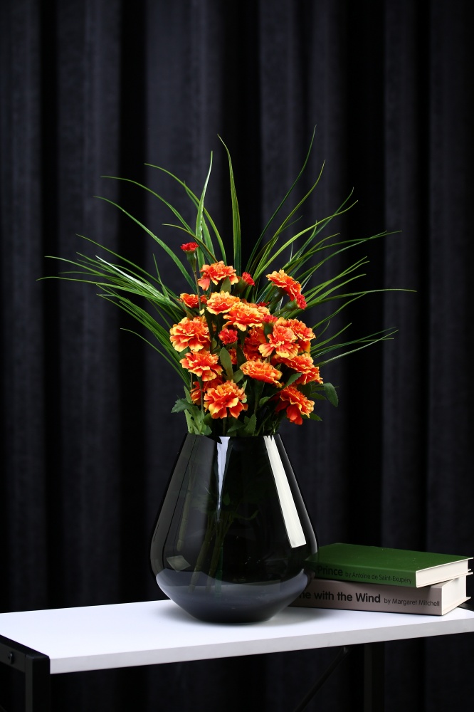 Ваза стеклянная Wrzesniak Glassworks Капля 17-9493A 22 см