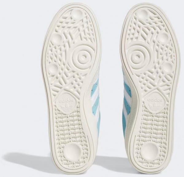 Кроссовки Adidas HQ2031 р.42 голубой