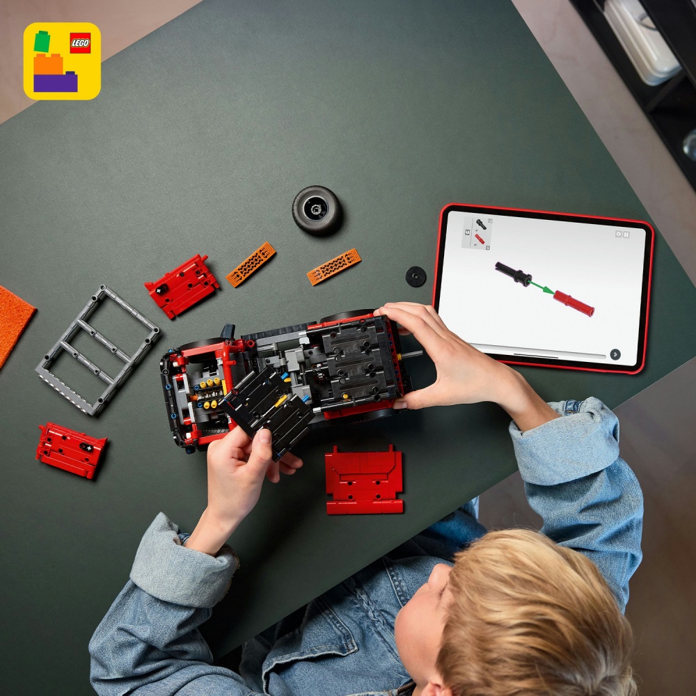 Конструктор LEGO Technic Внедорожник Ford Bronco® 42213