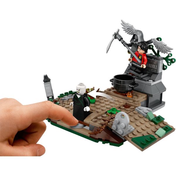 Конструктор Lego Harry Potter Возвращение Лорда Волан-де-Морта 75965