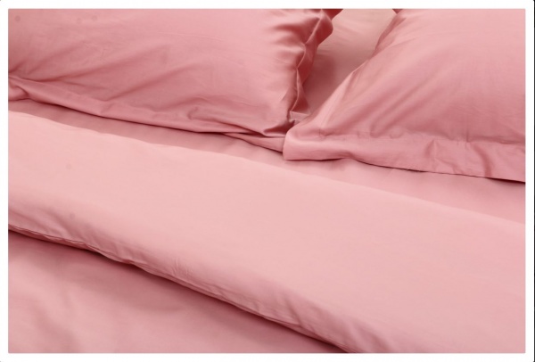 Комплект постільної білизни сімейний кораловий Homeline 