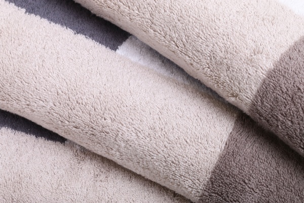 Полотенце махровое Mosaic 80x150 см песочный Cawo 