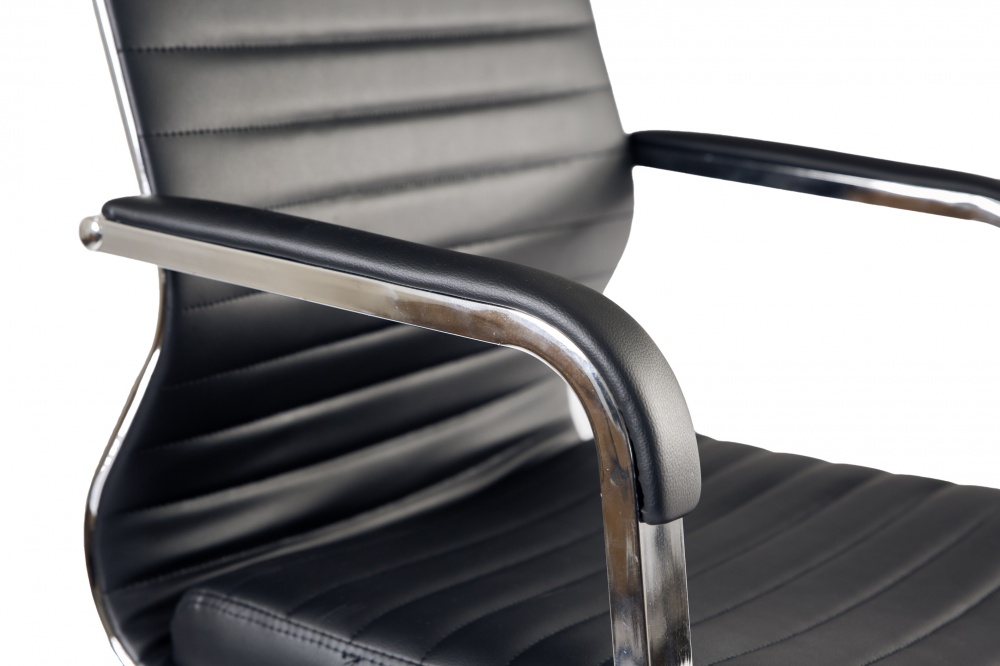 Кресло офисное Tehforward Селена черный