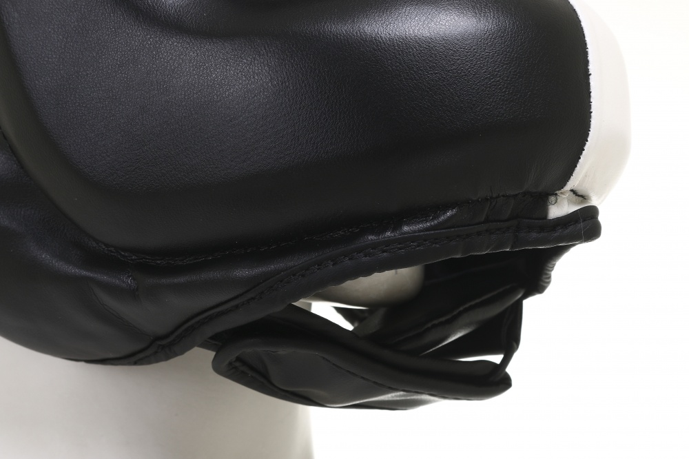 Шлем боксерский MaxxPro р. M AHG-700 Black/White vynil M черный