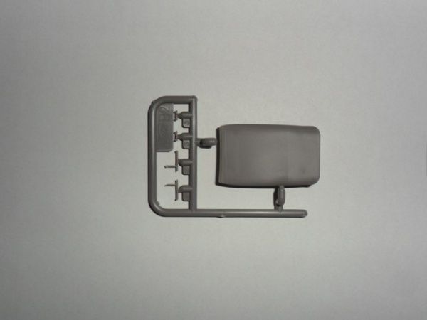 Сборная модель ICM немецкий штабной автомобиль второй мировой войны G4 (производства 1935) (с м 