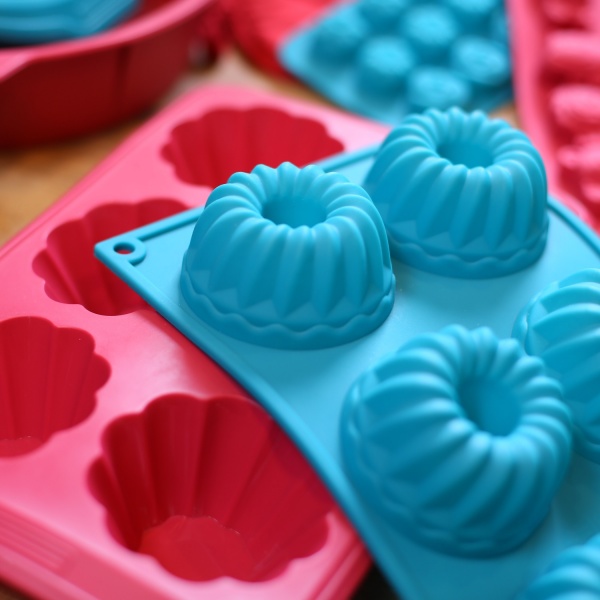 Форма для кексов Magic Ring с втулкой 32х18х2 см бирюза Flamberg Smart Kitchen