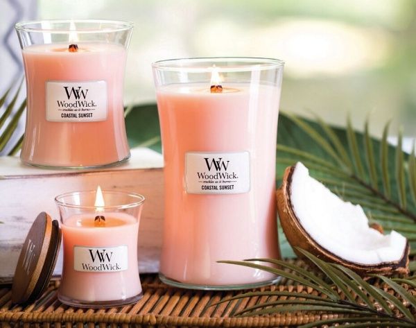 Свеча ароматическая Woodwick Medium Coastal Sunset 275 г 