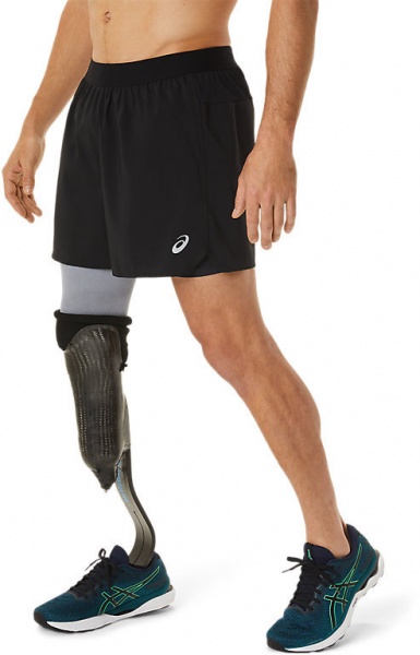 Шорты Asics ROAD 2-N-1 5IN SHORT 2011C388-002 р. M черный