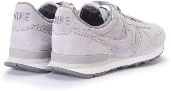 Кросівки Nike INTERNATIONALIST PRM 828043-002 р.12 чорний