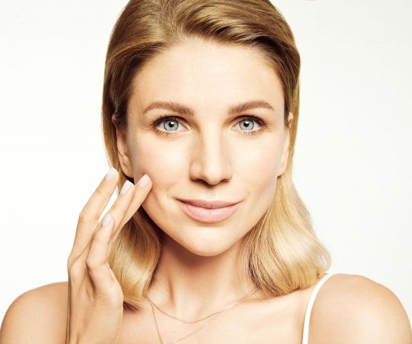 Крем для шкіри навколо очей L'Oreal Paris Гіалурон експерт 15 мл