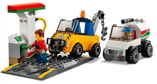 Конструктор LEGO City Гаражный центр 60232