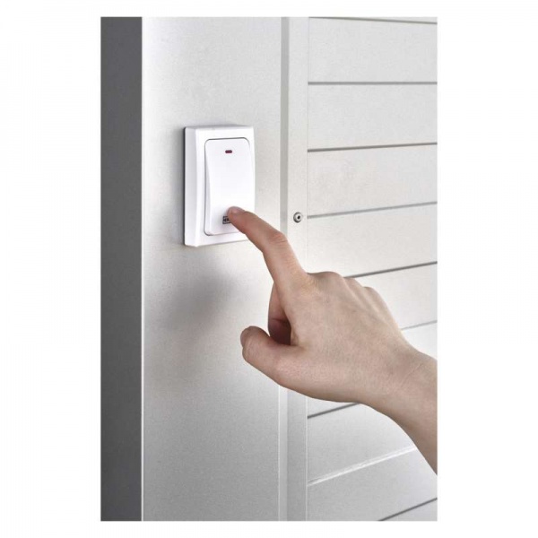 Звонок беспроводной в розетку Emos с кнопкой Battery-Free белый Р5729