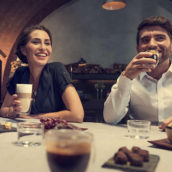 Кофеварка Saeco Incanto HD8918/09