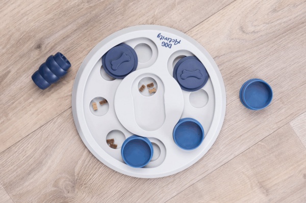 Игрушка для собак Trixie Dog Activity Flip & Fun стратегия интерактивная пластик 23 см (32001)