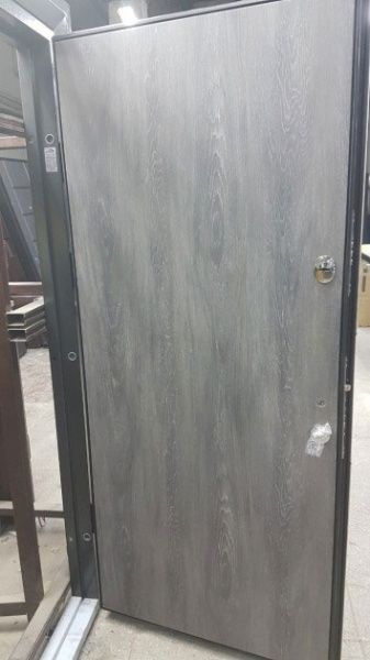 Двері вхідні Булат House-3 Вуличні дуб шале / графіт 2050x950мм ліві