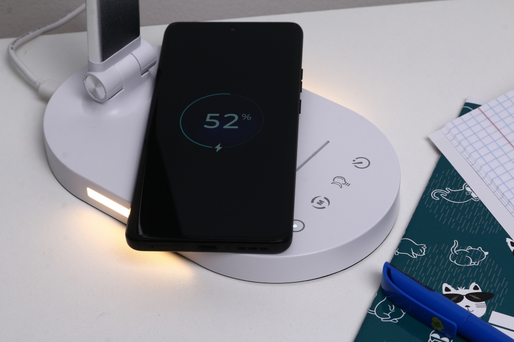 Настільна лампа Luna 10 Вт білий LML-0184QICCT-B