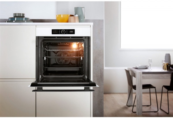 Духовой шкаф Whirlpool AKZ 96220 WH