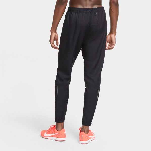 Брюки Nike M NK ESSENTIAL WOVEN PANT CU5498-010 р. M черный