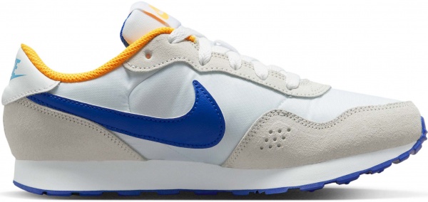 Кросівки Nike MD VALIANT CN8558-110 р.37,5 білий