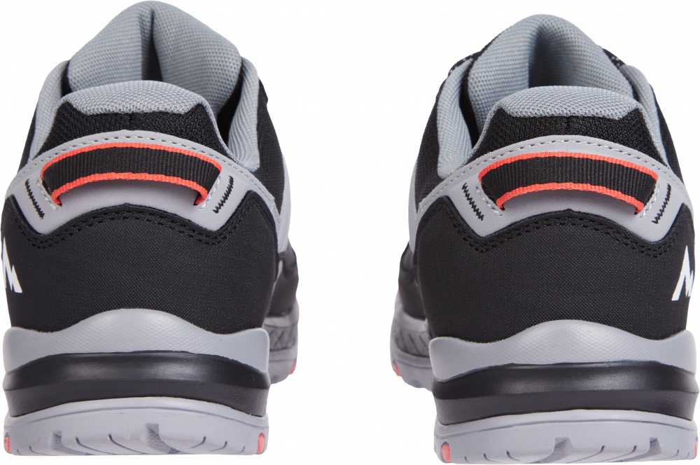 Кросівки жіночі McKinley Kona VI AQX W 430226-901057 р.39 чорні