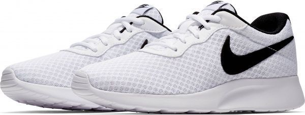 Кроссовки Nike WMNS NIKE TANJUN 812655-100 р.US 9 белый