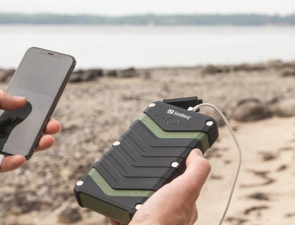 Внешний аккумулятор (Powerbank) Sandberg Survivor 20100 mAh black (420-36) 