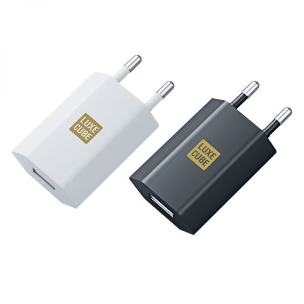 Зарядное устройство Luxe Cube 1А черный