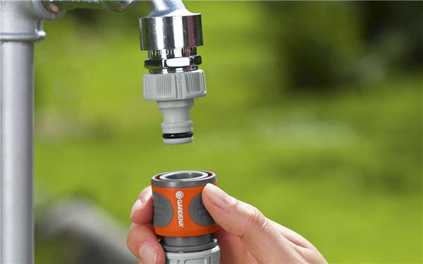 Набор Gardena наконечник для полива Classic + комплект 1/2 18295-20