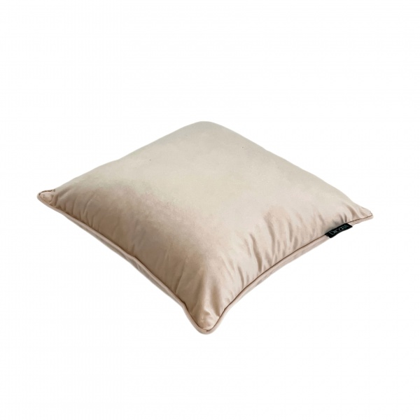 Подушка декоративна VELOUR 50x50 см молочний Decora textile 