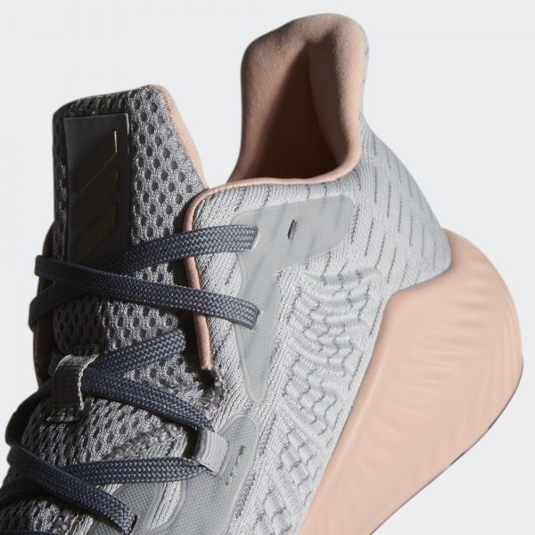 Кроссовки Adidas Alphabounce+ w F33913 р.7,5 светло-серый