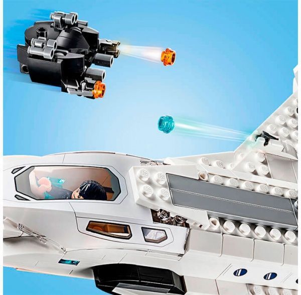 Конструктор LEGO Super Heroes Старк-джет и нападение дрона 76130