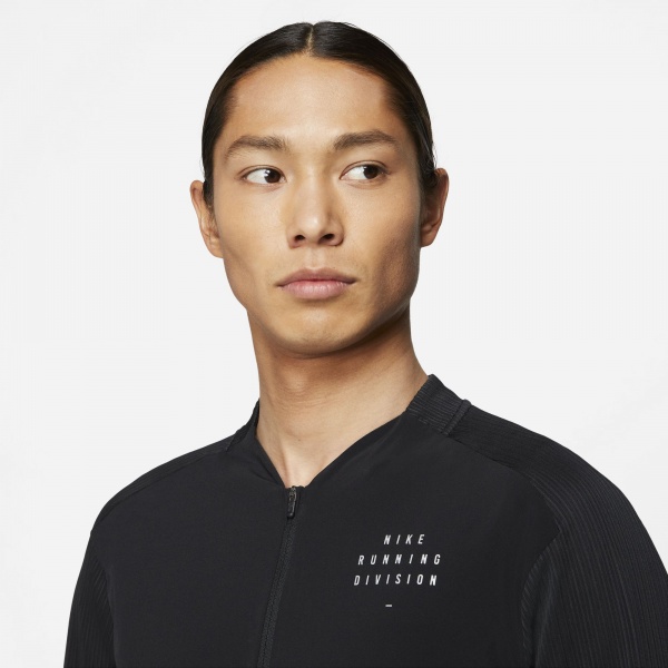 Джемпер Nike M NK DF RUN DVN ELEMENT FZ DD4929-010 р. M черный