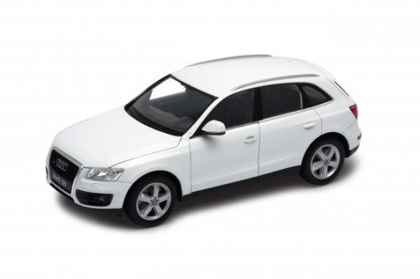 Автомодель Welly 1:24 Audi Q5 в асортименті 22518W