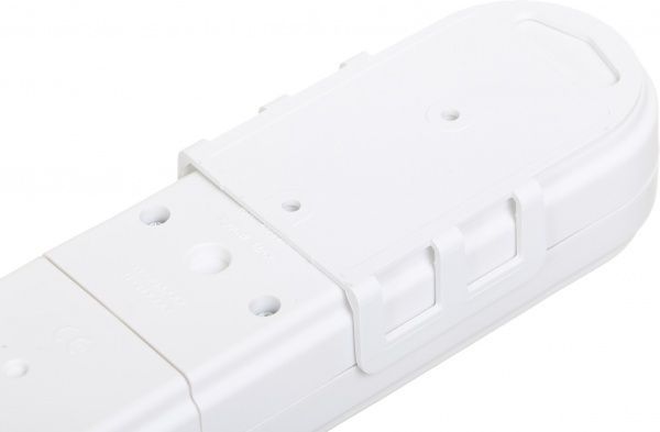 Удлинитель Makel с защитными шторками с заземлением 3 гн. белый 2 м N3310033 