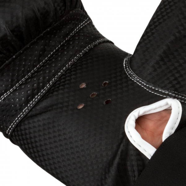 Боксерские перчатки PowerPlay 3012 р. XL 6,4oz черный