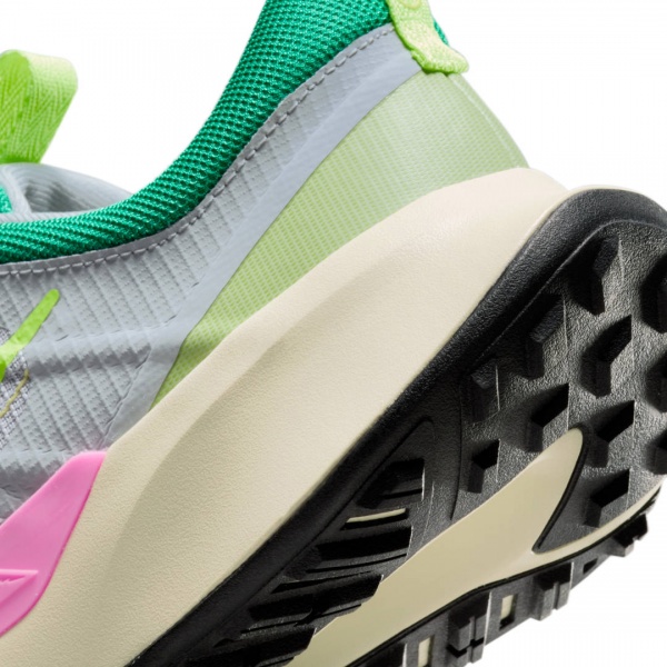 Кроссовки Nike JUNIPER TRAIL 2 DM0822-004 р.44,5 разноцветный