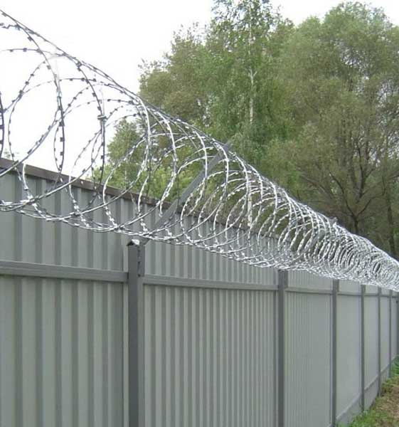 Огорожа колюче-ріжуча спіральна 
