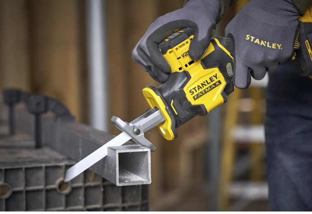 Пила сабельная Stanley FatMax SFMCS305B
