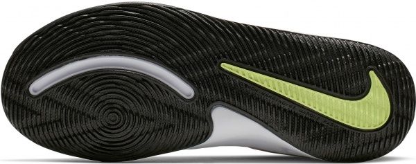 Кроссовки Nike TEAM HUSTLE D 9 PS AQ4225-100 р.US 2Y белый