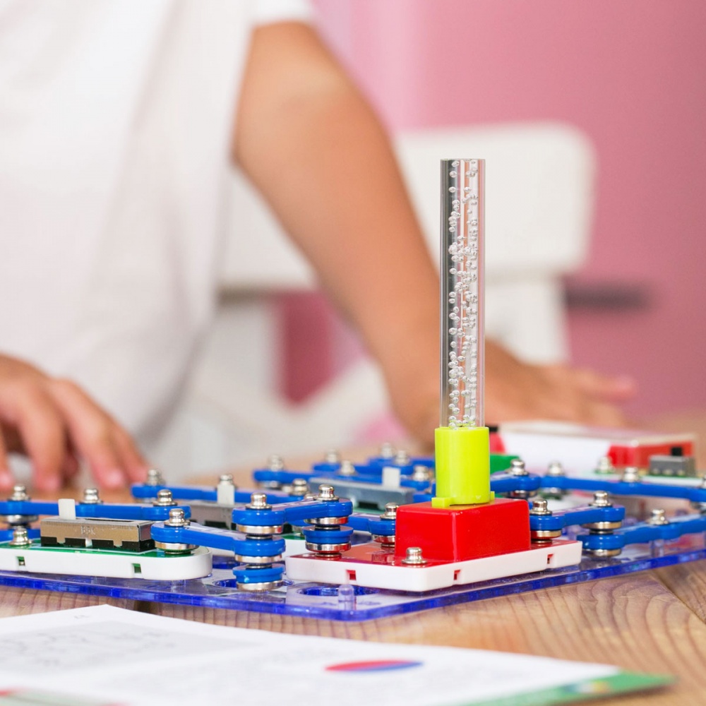 Конструктор DOKA электронный Свет и цвет RGB D70700