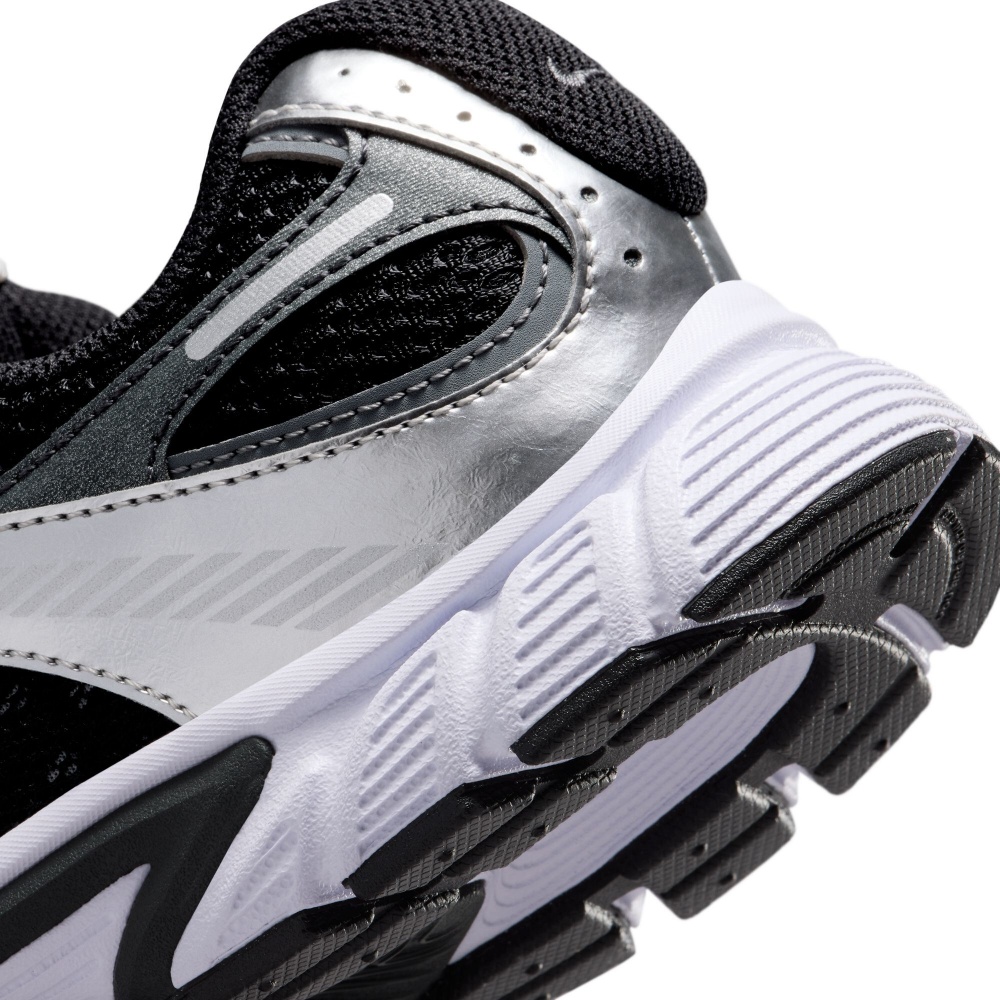 Кроссовки Nike V5 RNR (GS) HQ6411-001 р.36