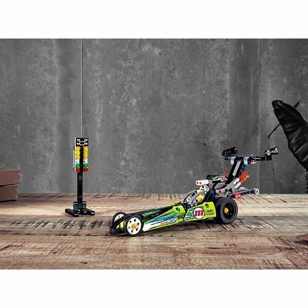 Конструктор LEGO Technic Драгстер 42103