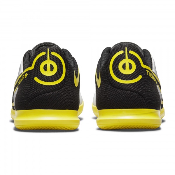 Футзальная обувь Nike Tiempo Legend 9 Club IC DA1189-107 р.US 7,5 белый
