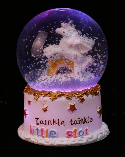 Сувенир новогодний с подсветкой шар снежный единорог 1828-65 светодиодная (LED) 