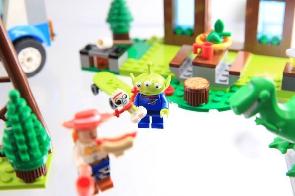 Конструктор LEGO Toy Story 4 Історія іграшок 4: канікули в причепі 10769