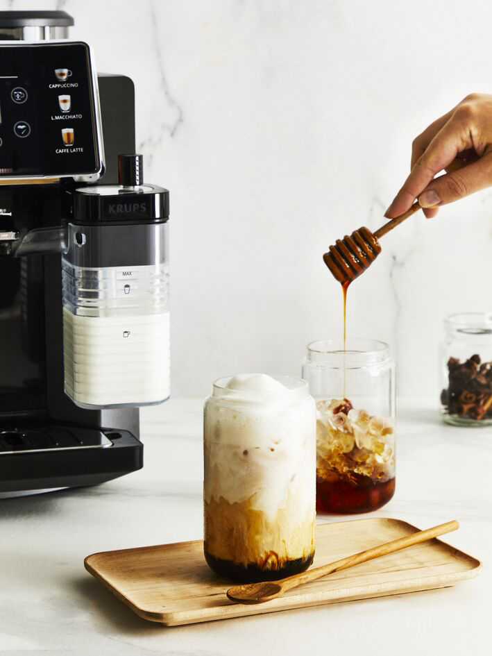 Кавомашина Krups Sensation Milk EA912B10