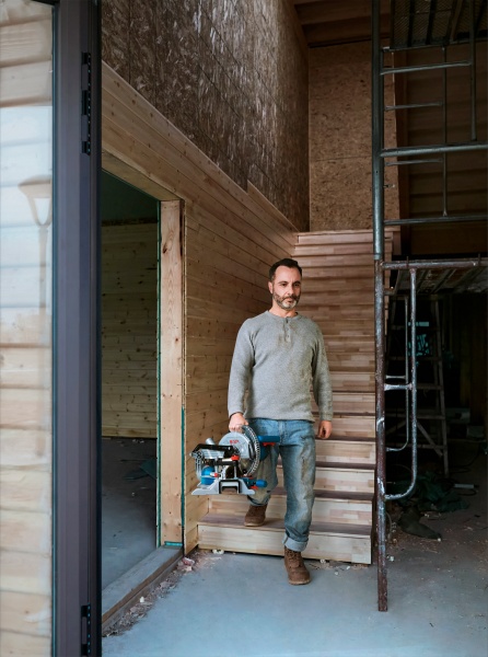 Пила торцовочная Bosch GCM 216 0601B33000