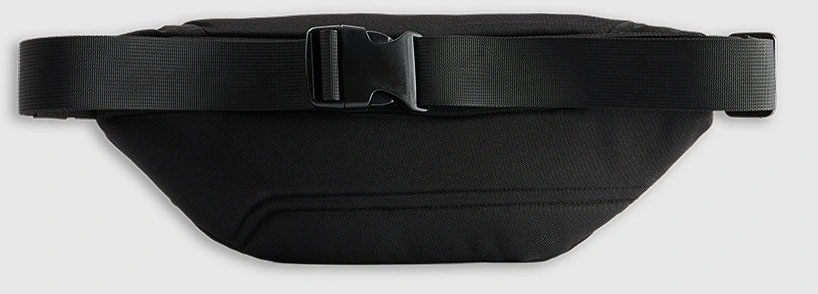 Сумка поясна 4F 4FWSS26AWAIU162-20S чорний