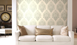 Как клеить наличники на двери и обои около двери