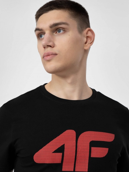 Футболка 4F H4L22-TSM353-21S р.M черный